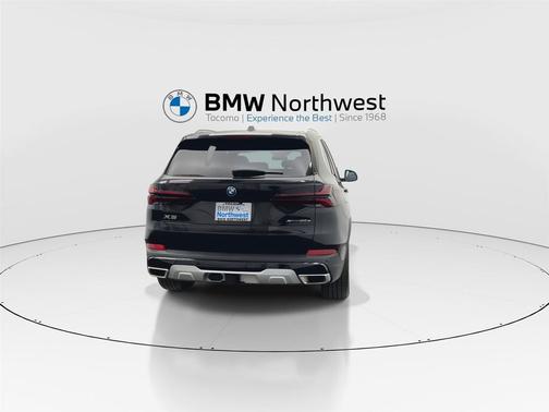 Black Sapphire Metallic 2026 BMW X5 PHEV xDrive50e