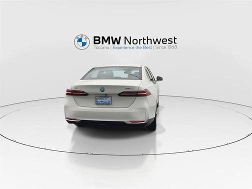 2026 BMW i5 eDrive40