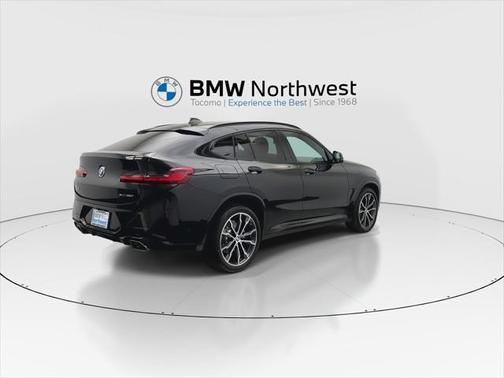 2022 BMW X4 xDrive30i