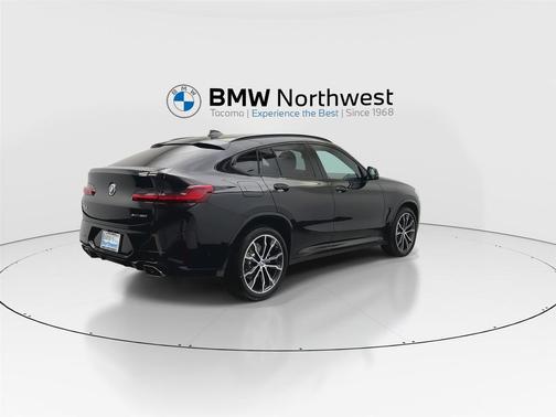 2022 BMW X4 xDrive30i