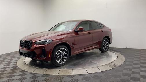 2025 BMW X4 xDrive30i