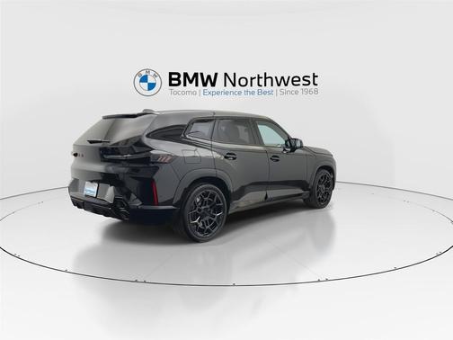 Black Sapphire Metallic 2026 BMW XM Label