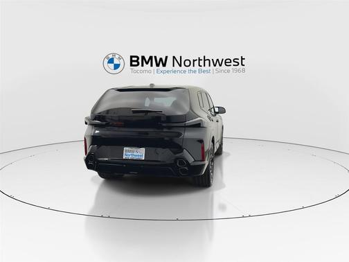 Black Sapphire Metallic 2026 BMW XM Label