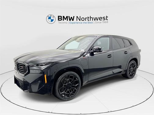 Black Sapphire Metallic 2026 BMW XM Label
