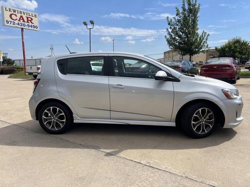 2017 Chevrolet Sonic LT