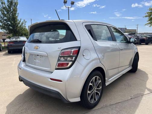 2017 Chevrolet Sonic LT