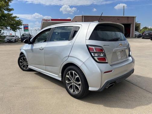 2017 Chevrolet Sonic LT