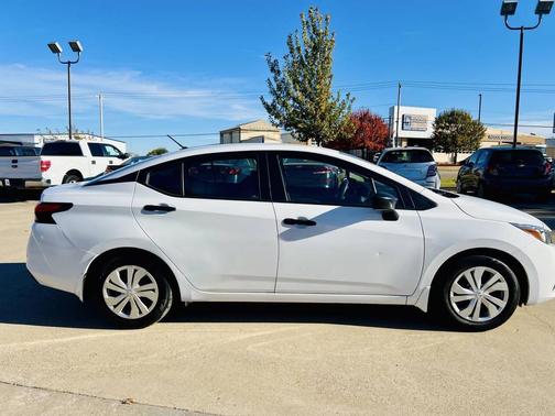 2020 Nissan Versa 1.6 S