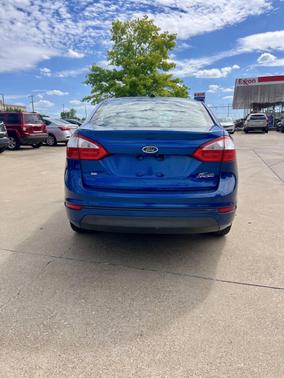 Lightning Blue Metallic 2019 Ford Fiesta SE