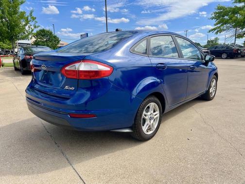 Lightning Blue Metallic 2019 Ford Fiesta SE