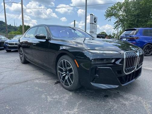 2023 BMW 760 i xDrive