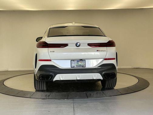 2026 BMW X6 M60i