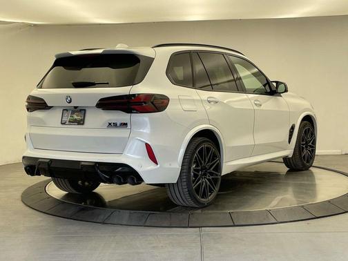 2026 BMW X5 M Base