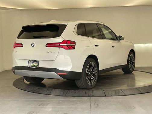 Mineral White Metallic 2026 BMW X3 30 xDrive