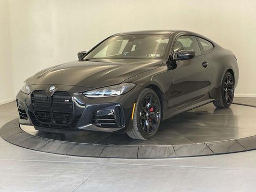 Black Sapphire Metallic 2026 BMW M440 i xDrive