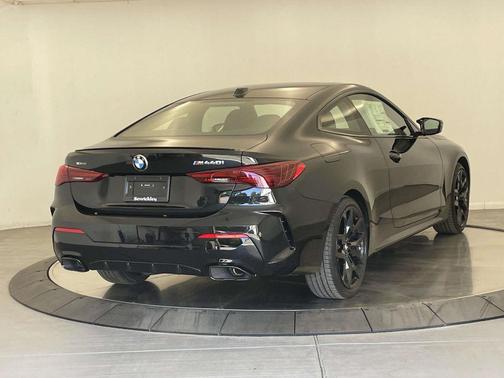 Black Sapphire Metallic 2026 BMW M440 i xDrive