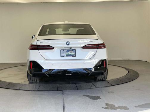 2026 BMW i5 xDrive40