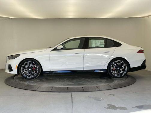 2026 BMW i5 xDrive40