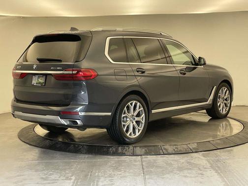 Arctic Gray Metallic 2020 BMW X7 xDrive40i