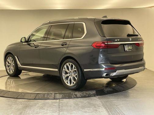 Arctic Gray Metallic 2020 BMW X7 xDrive40i