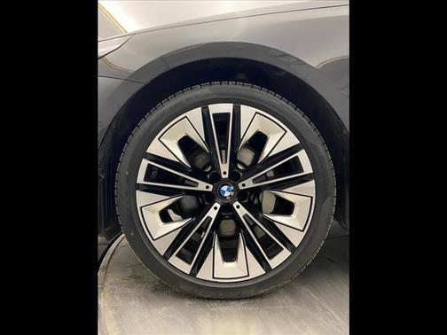 2024 BMW 530 i xDrive