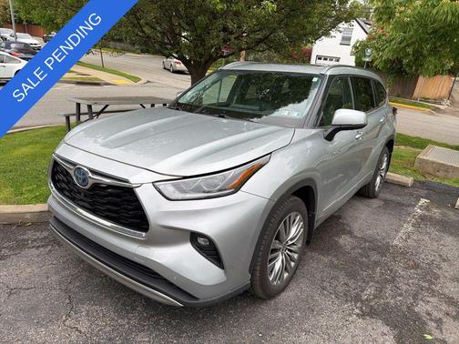 Celestial Silver Metallic 2020 Toyota Highlander Hybrid Platinum
