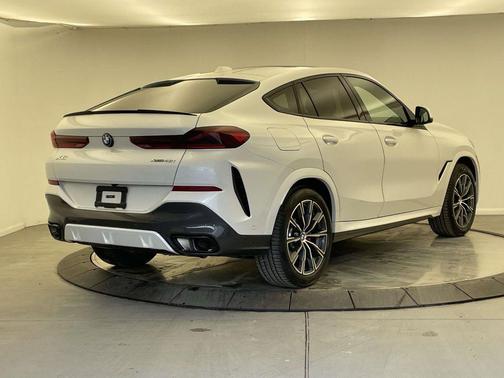 2024 BMW X6 xDrive40i