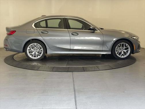 2025 BMW 330 i xDrive