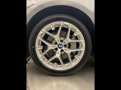 2025 BMW 330 i xDrive