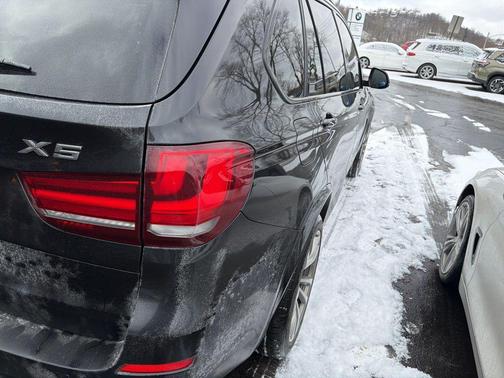 Black Sapphire Metallic 2016 BMW X5 xDrive35i