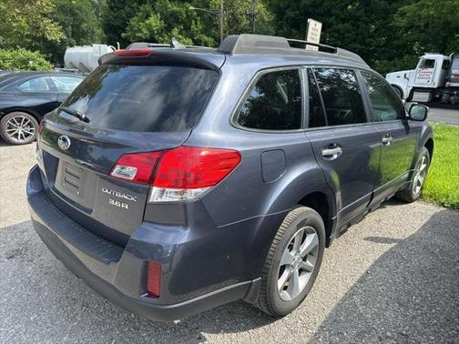 2014 Subaru Outback 3.6R Limited