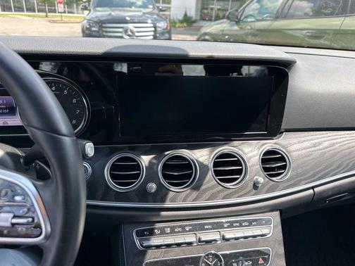 2019 Mercedes-Benz E-Class 4MATIC