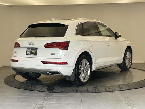 Ibis White 2018 Audi Q5 2.0T Tech Premium