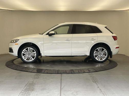 Ibis White 2018 Audi Q5 2.0T Tech Premium