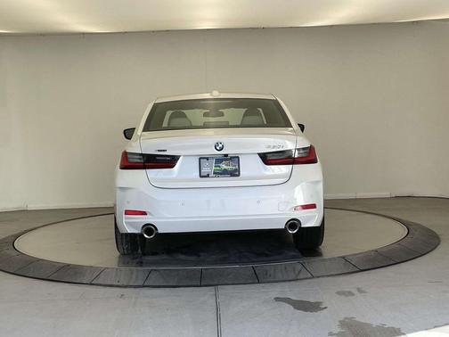 2026 BMW 330 xDrive NA