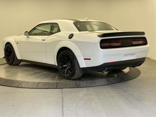 2022 Dodge Challenger R/T Scat Pack Widebody