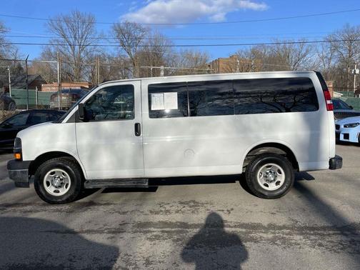 2017 Chevrolet Express 2500 LT
