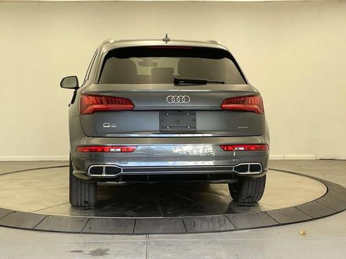 2020 Audi Q5 Premium Plus 55 TFSI e quattro S tronic