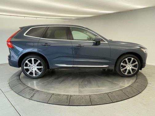 Denim Blue Metallic 2019 Volvo XC60 T5 Inscription