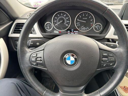 2017 BMW 320 i