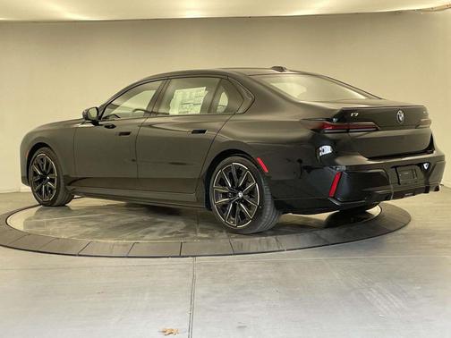 2024 BMW i7 eDrive50