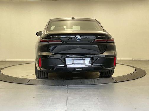 2024 BMW i7 eDrive50