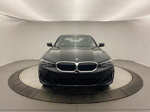 2025 BMW 330 i xDrive