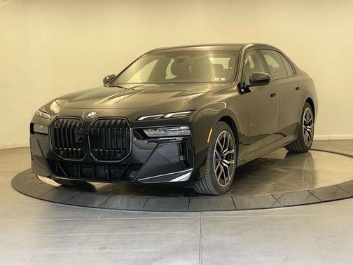 2025 BMW 760 xDrive