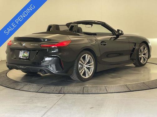 Black Sapphire Metallic 2022 BMW Z4 sDrive30i