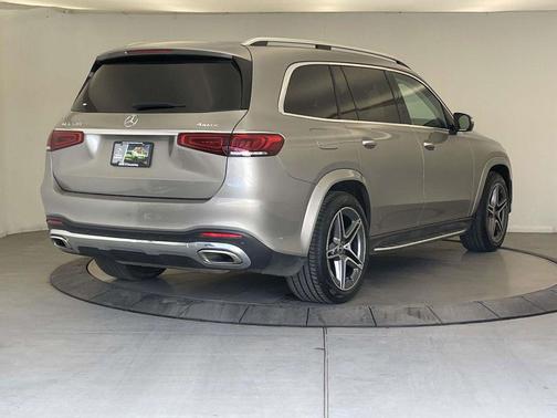 Selenite Grey Metallic 2021 Mercedes-Benz GLS 580 4MATIC
