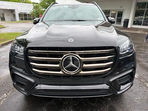Black 2025 Mercedes-Benz GLS 580 4MATIC