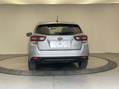 Ice Silver Metallic 2022 Subaru Impreza Base
