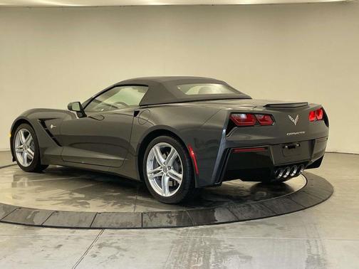Watkins Glen Gray Metallic 2017 Chevrolet Corvette Stingray