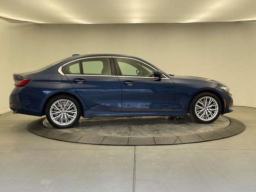 2024 BMW 330 xDrive
